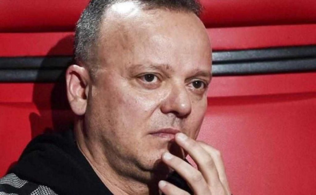 Tragedia Gigi D’Alessio, la guerra con il tumore persa: “Ho provato di tutto”