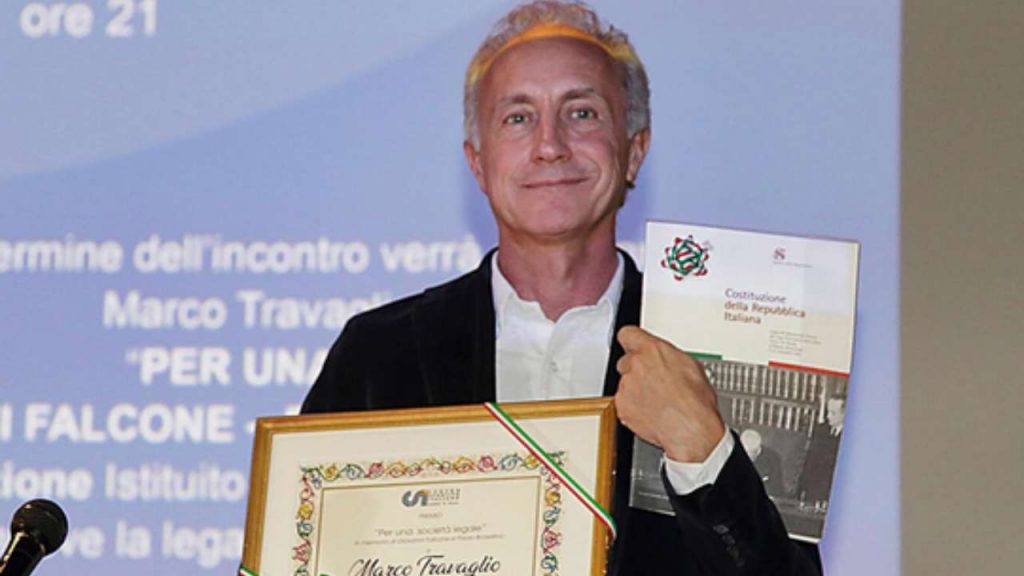 Marco Travaglio, spara a zero proprio su una nota influencer: la confessione è senza pietà