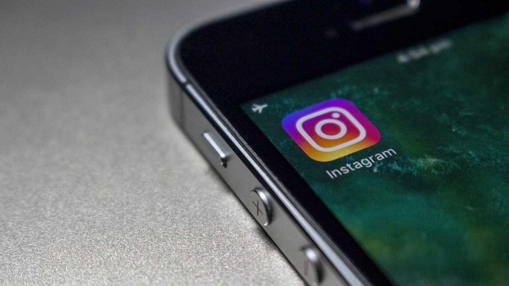 Rivoluzione Instagram: anche se elimini i commenti si possono recuperare proprio così | Cambia tutto