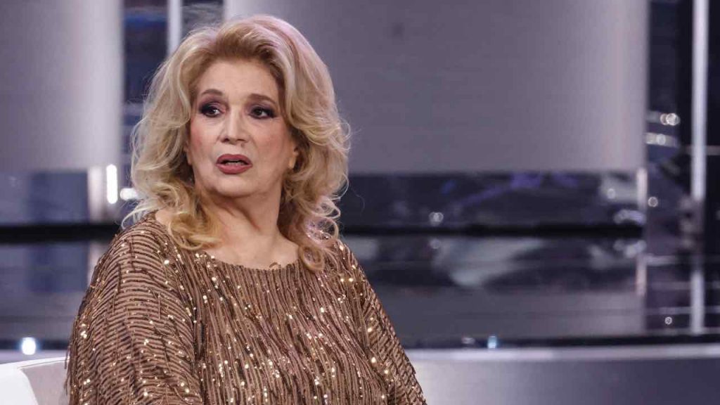 Iva Zanicchi stronca la star di Sanremo, la frecciatina velenosa: “Quando si stancherà…”