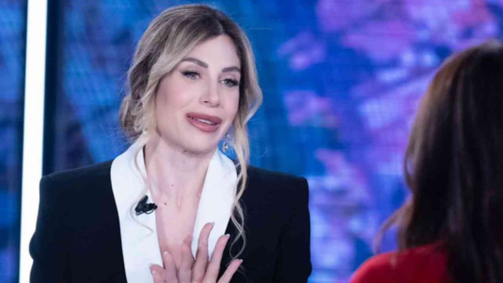 Paola Caruso, il dramma orribile entrato nella sua vita: “…ho il senso di colpa” | Lacrime a non finire per l’ex Bonas