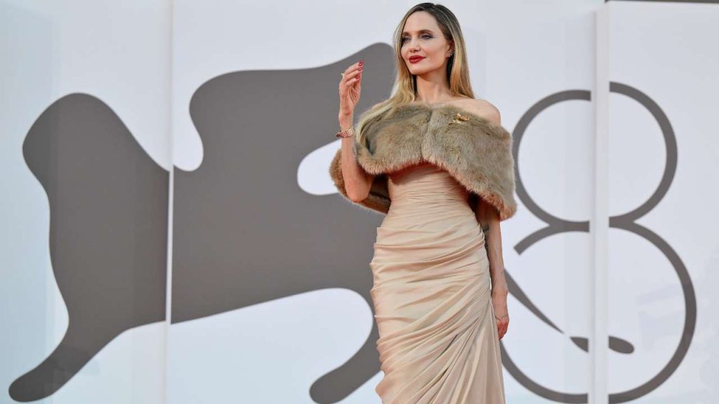 Festival di Venezia, il drammatico segreto di Angelina Jolie è terrificante: l’attrice lascia tutti con l’amaro in bocca